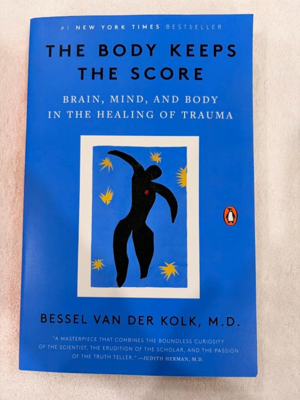 The body keeps score book by Bessel Van Der Kolk